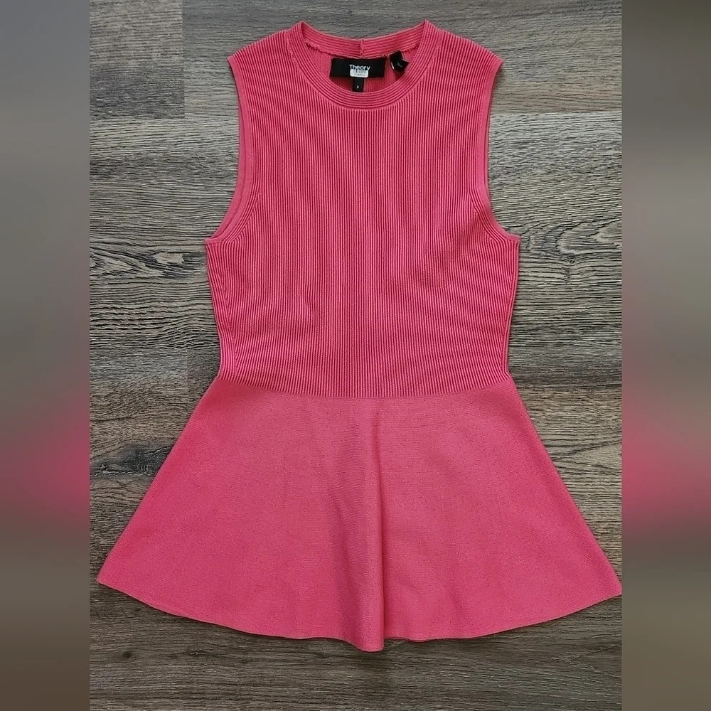 Theory 💕 Pink/Peach Sleeveless Peplum Top